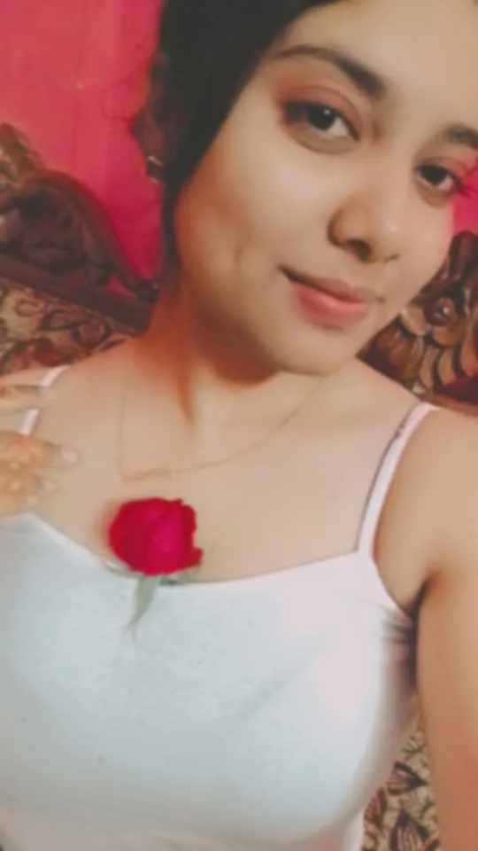 Beautiful Desi Girlfriend Private Leaked Nude Photos And Viral Teasing And Stripping Fully Nude Clip