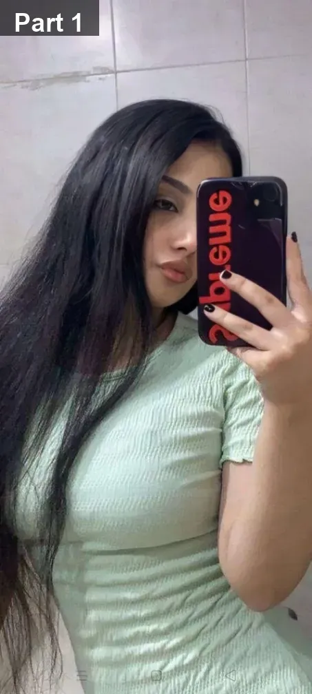 Beautiful Sexy Babe Showing Her Boobs and Chubby Big Ass While Bathing ~ with Face – Part 1