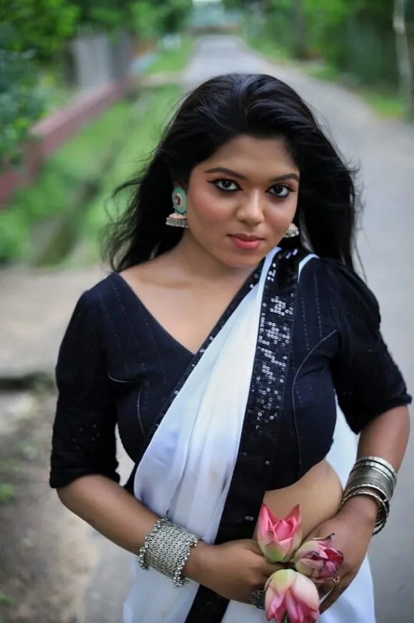 Bengali Bombshell Kabita Saha Fully Nude Photoshoot Horny Moves And Big Boobs Exposed