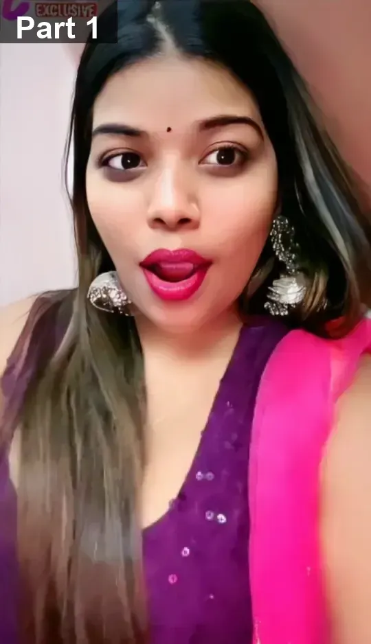 Bong hot model malaika showing her juicy big boobs with horny moves on tango live – Part 1