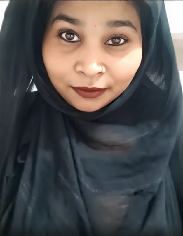 Desi Indian Hot Nazia Bhabhi Showing Her Boobs and Asshole on Stripchat Nude Show ~ with Face