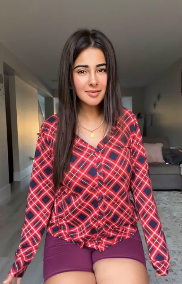 Famous Beautiful Model Meeti Kalher Having Fun With Massager Boy And Hard Fucked By Him After Massage