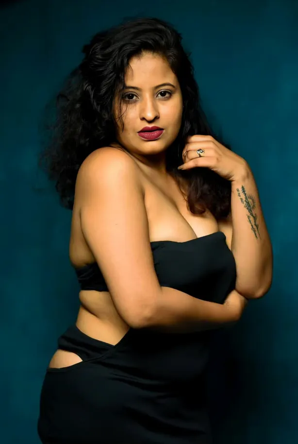 Famous Horny Veteran Webseries Actress Enakshi Chowdhury Giving Hard Blowjob And Fucked By Her Boyfriend Leaked Clip