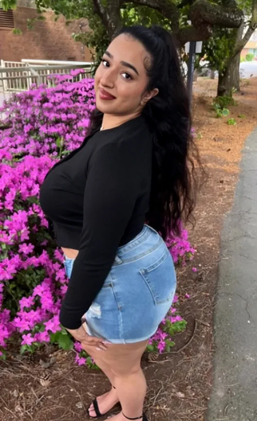 Famous Instagram and OF Model Rakhi Gill Getting Boobs Sucked & Enjoying with Black Guy ~ OnlyFans Content