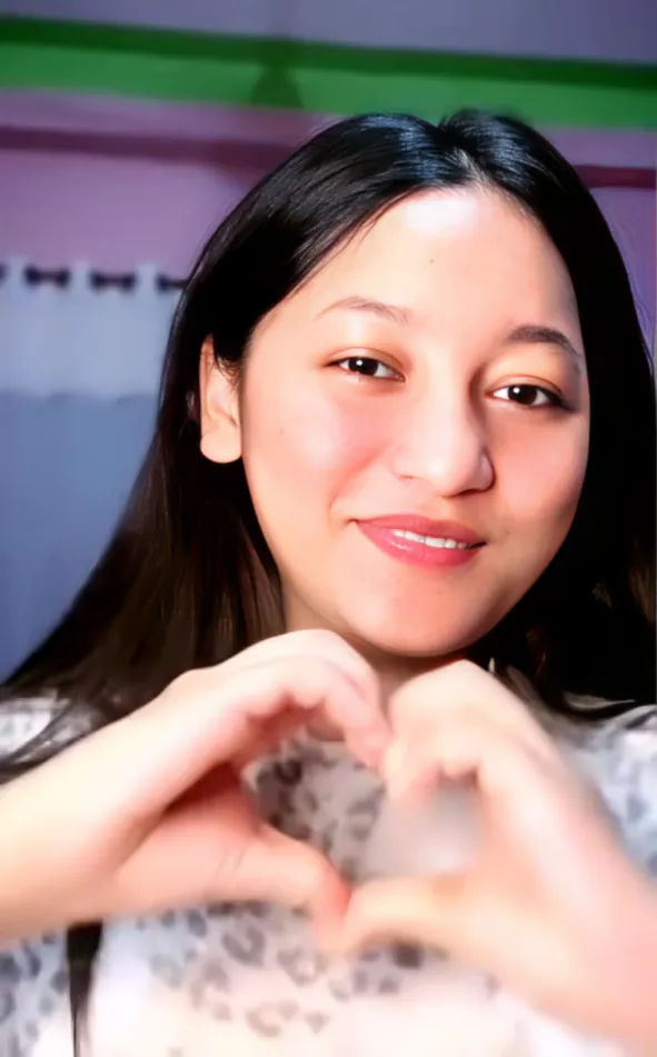 Horny Beautiful Sexy Babe Ashley aka Moon Showing Her Asshole in Doggy Pose And Fingering Pussy Hard On Bed With Face On Tango Live