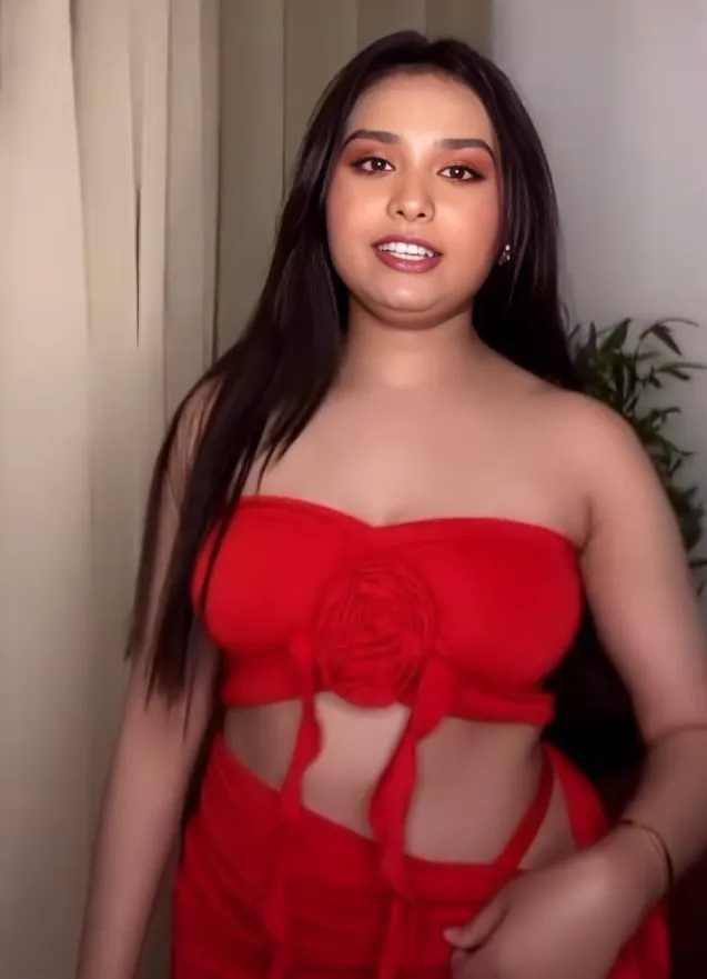 Horny Chubby Model Curly Quinn Exclusive Playing With Nipples And Vibrator In Her Pussy Fully Nude