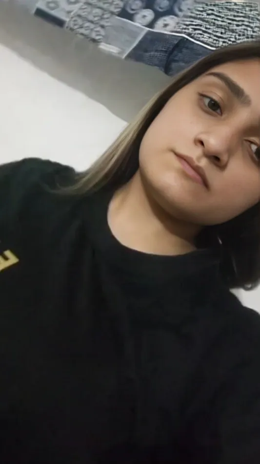 Horny Desi Cute Girlfriend Teasing And Taking Off Her Pink Bra And Pressing Her Boobs By Herself