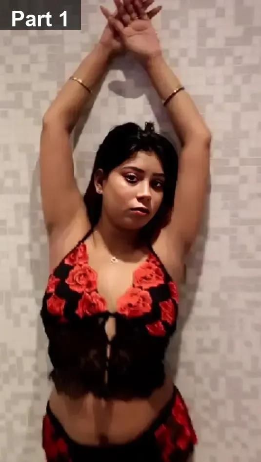 Horny Desi Sexy Girl Showing Her Big Boobs And Rubbing Her Pussy With Horny Moves And Danicng – Part 1