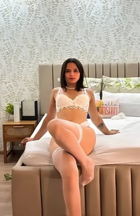 Horny Famous Pahadi Girl Mansi Negi Bathing And Taking Off Her Pink Top Teasing In Bikini With Horny Moves