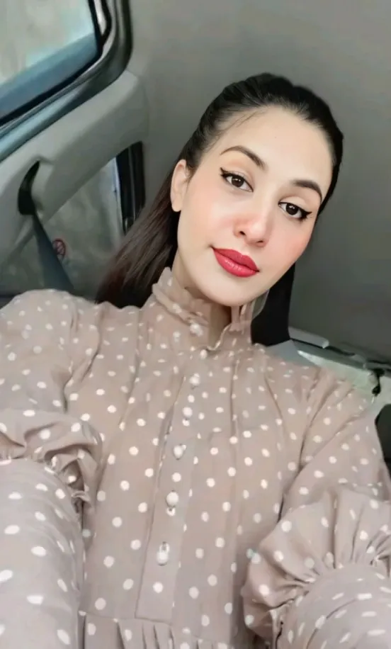 Horny Sexi Girl Zernab Shashtri Fucking Hard By Her Boyfriend In Private Hotel Room Leaked Clip