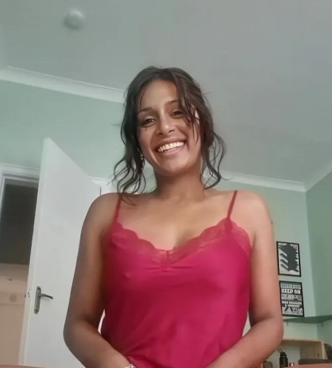 Sexy Busty Beautiful NRI Aunty Bend Over And Showing Her Asshole Spread Sexy Ass Pics Collection