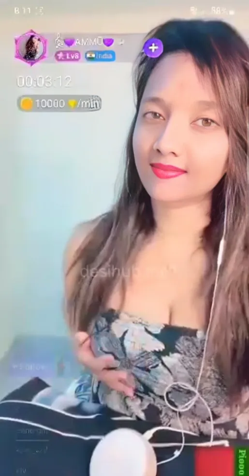 Chamet Queen Nude Flashing Her Juicy Pussy and Big Boobs for Her Fans