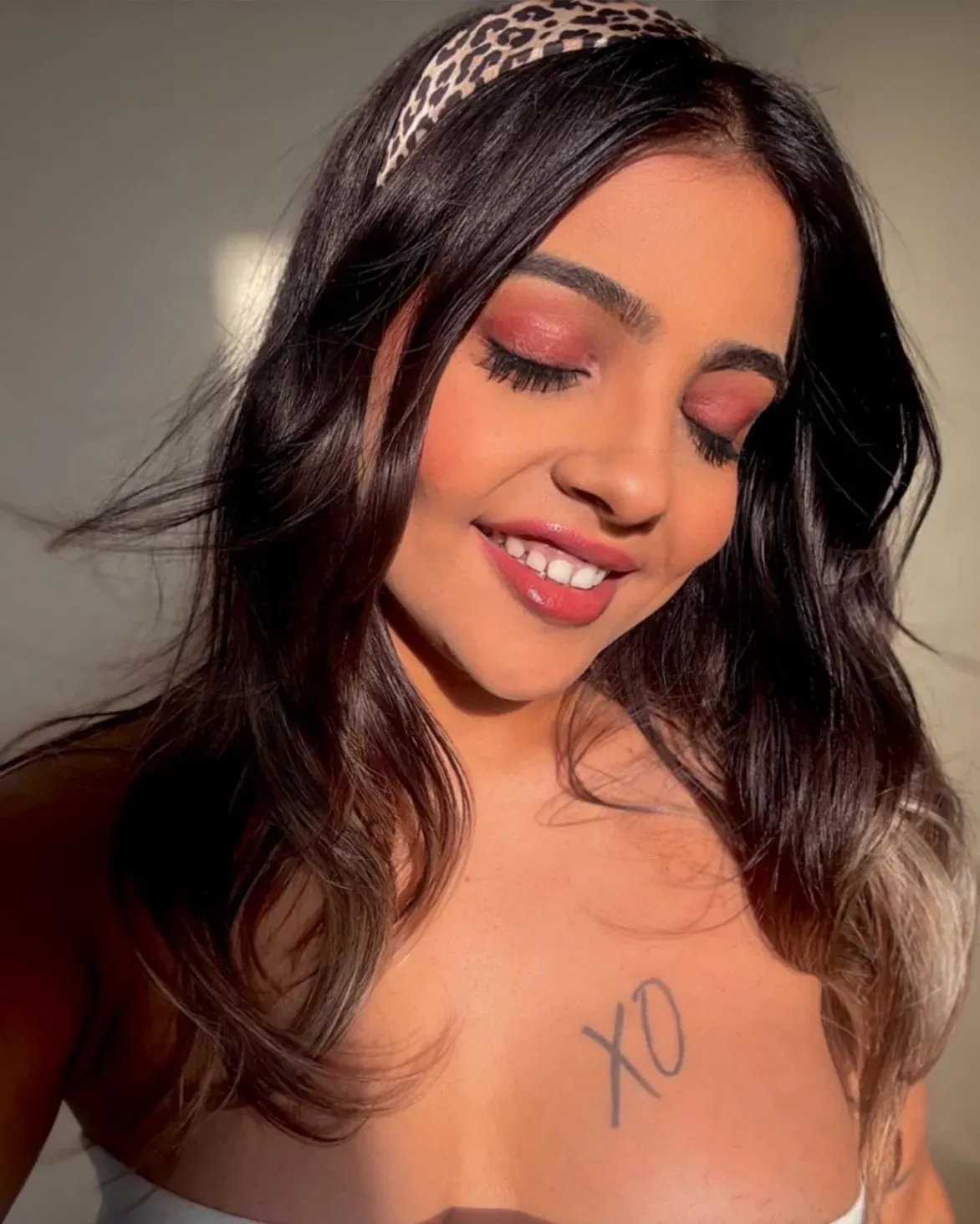 Insta Model Charvi Bhatt Nude Shower Video – Spreading Legs and Rubbing Pussy on Floor