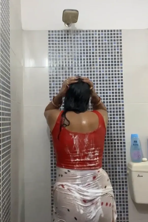 Curvy Desi Bhabhi Leaked Shower Video Soaping Nipples & Teasing Her Big Boobs