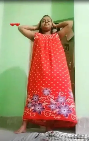 Dehati Indian Bhabhi Full Nude Closeup of Her Wet Pussy & Tight Asshole