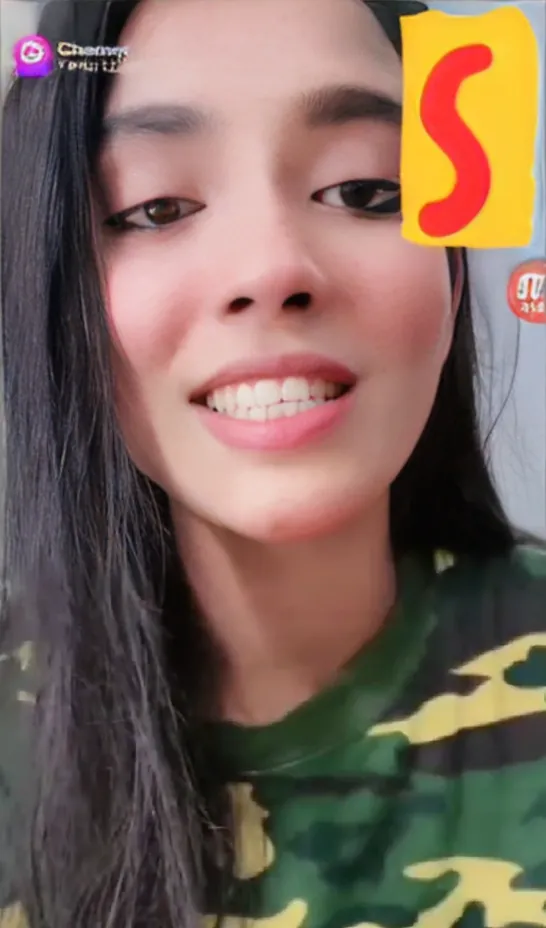 😍Extremely Beautiful Chamet Girl Faria Ismal 121 Stripping Full Nude Showing her Asshole Spreading her Legs and Rubbing her Pussy💦🥵