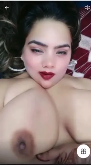 Horny BBW Araya Singh Rajput Shows Her Massive Boobs and Wet Pussy