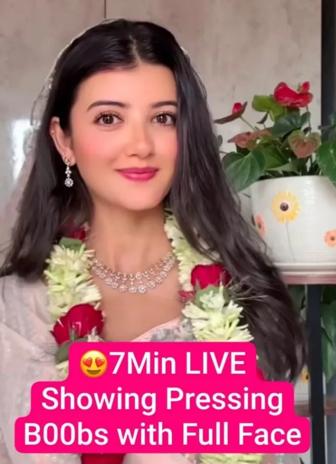 Hot Desi Girl Teasing Her Boobs in Tango Live