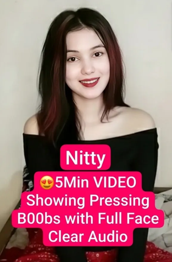 Instagram Model NITTY Chamet Live 5 Minute Video Stripping and Squeezing Her Tits