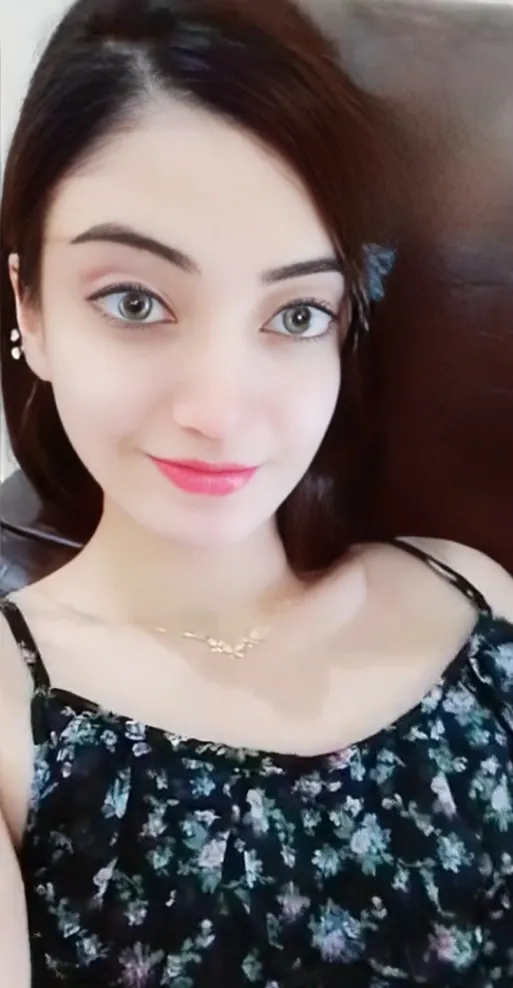 Pakistani Chamet Girl Showing Her Hairy Pussy and Hard Nipples for All