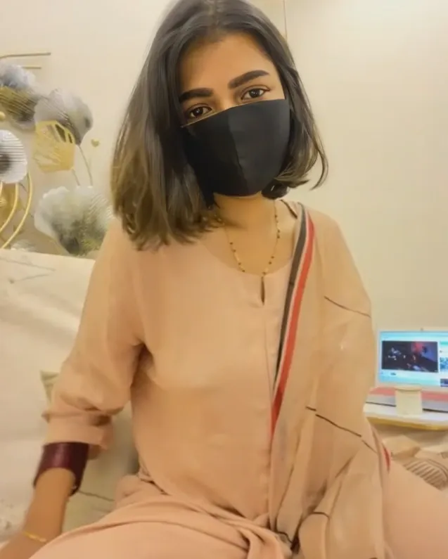 Rich Desi Girl Strips Down and Fingers Her Wet Pussy Close-Up