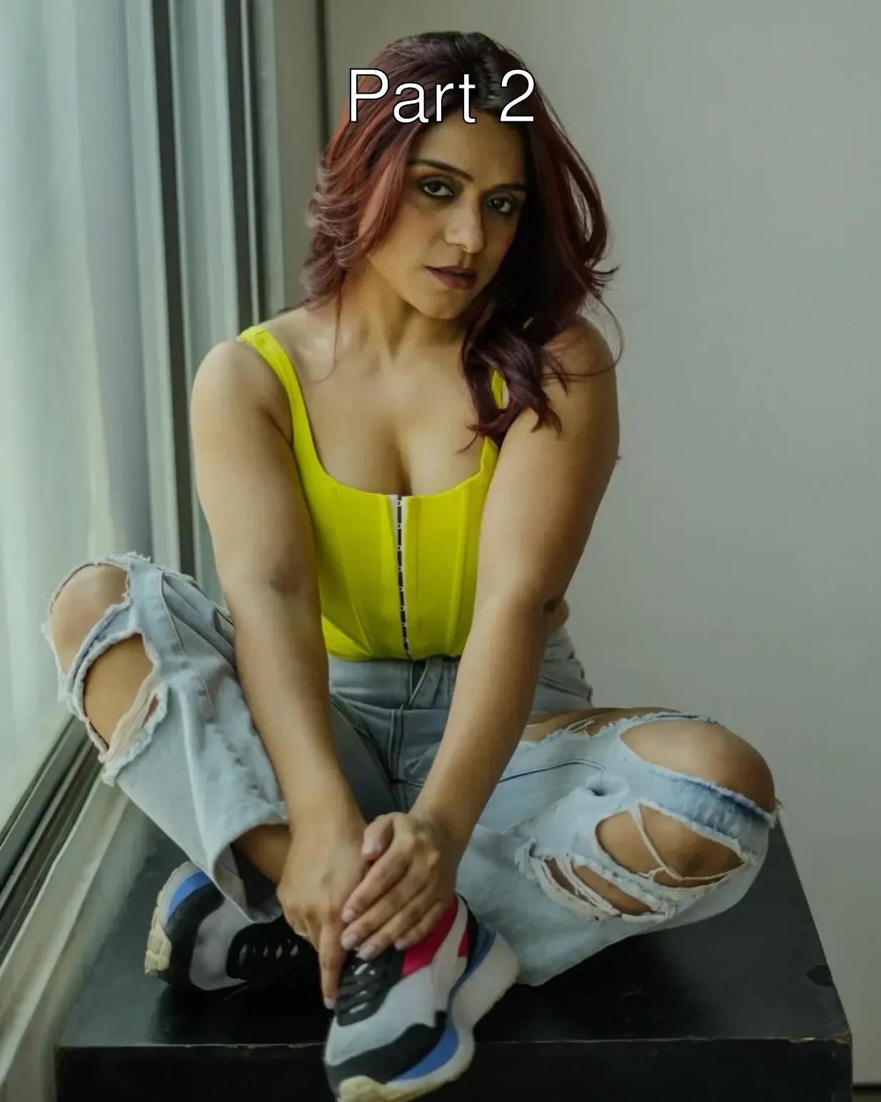 Stylewithplixxi aka Uzm Muj Nude XXX Video Topless in Saree Pressing Her Big Boobs – Part 2