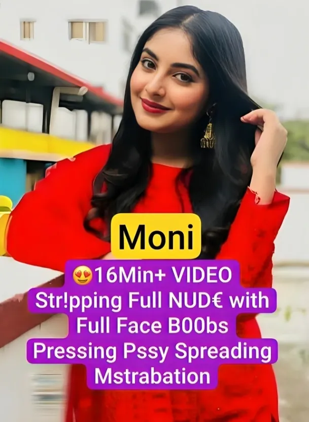 Tiktoker Moni Chamet Goes Fully Nude, Spreads Pussy & Presses Boobs Live On Camera