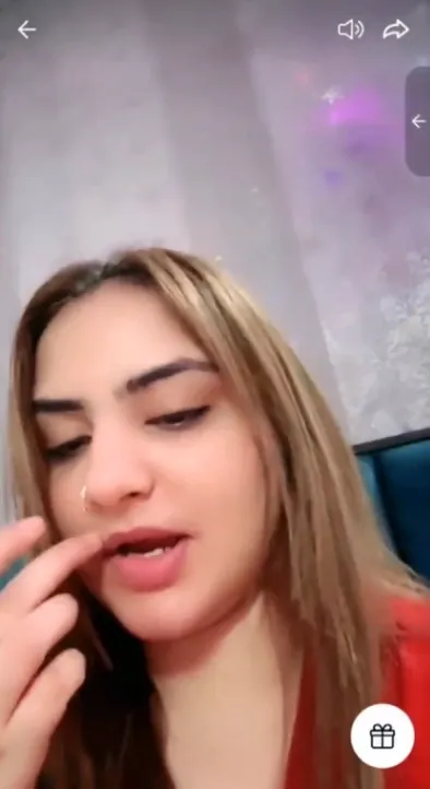 Viral Insta Model Tango Live Stripping Fully Nude and Fingering Her Wet Pussy on Cam