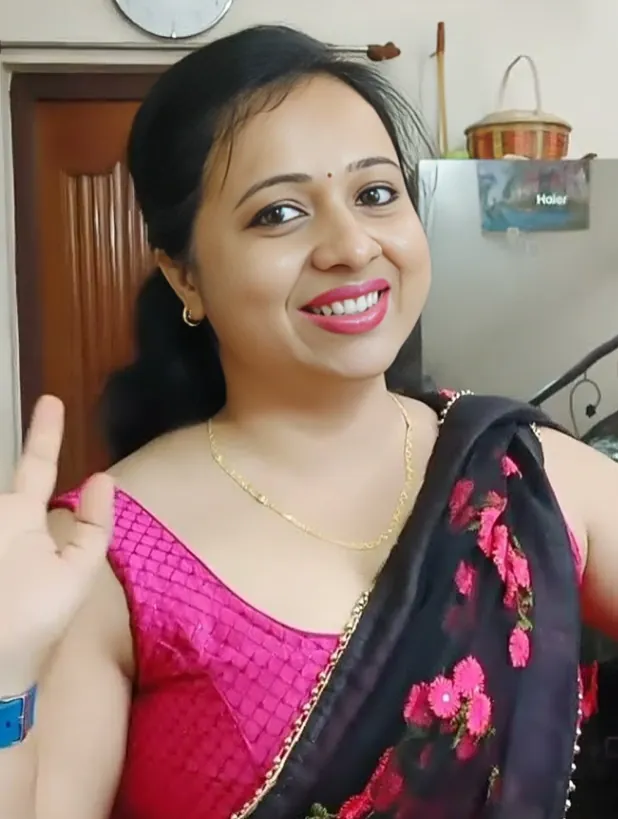 😍YOUTUBER SUMI 12Min+ Changing Dress Live Showing Boobs🥵🔥