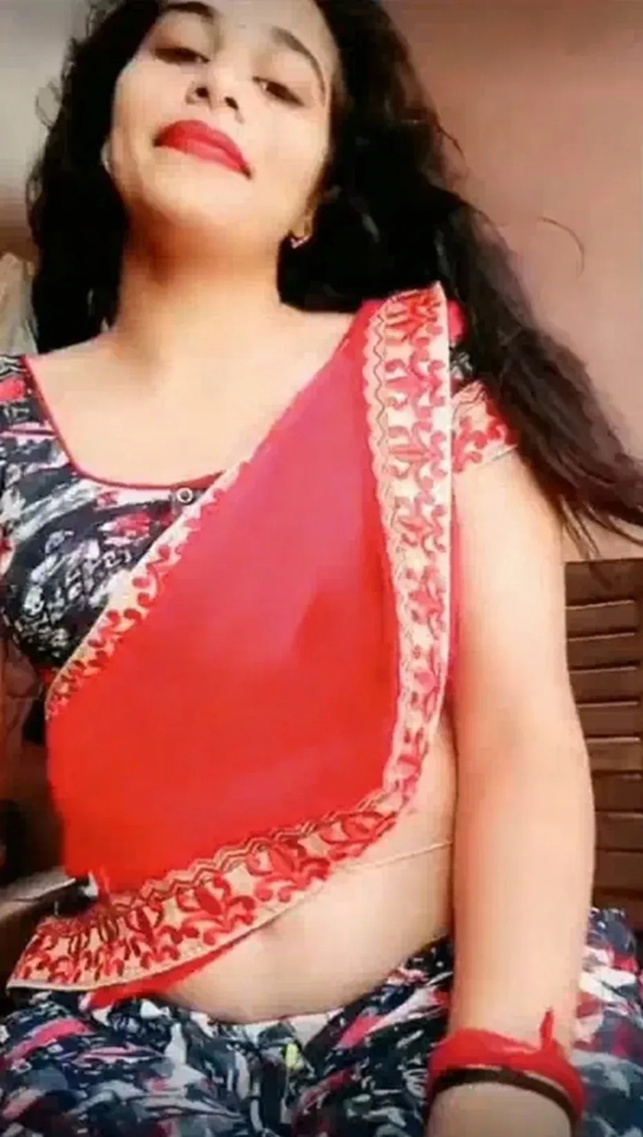 Naughty Bhabhi Showing Her Juicy Boobs and Wet Pussy in Leaked Video