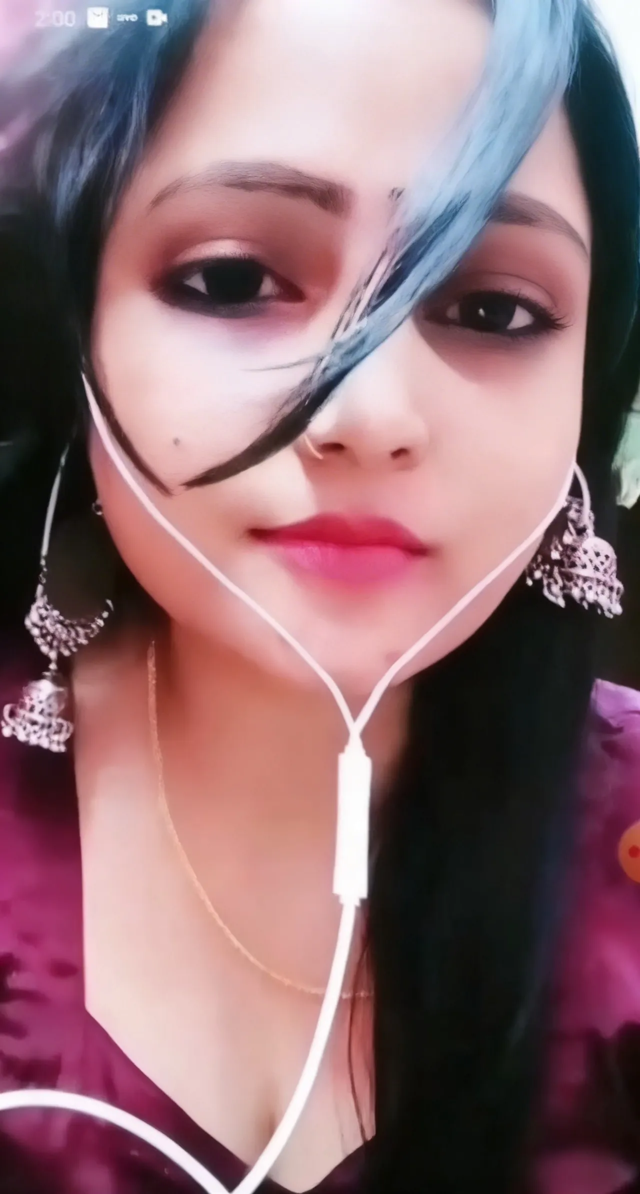 Super Hot Desi Bhabhi Flashing Big Boobs On Chamet Live Cam Show For Fans