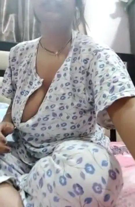 Horny Desi Bhabhi Ritu Gets Boobs Massage And Wet Pussy Fingering At Home