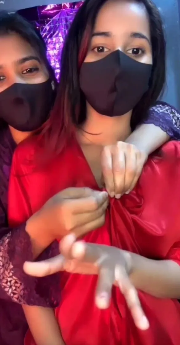 Two Horny Tango Live Sluts Go Fully Naked and Rub Their Wet Pussies Together