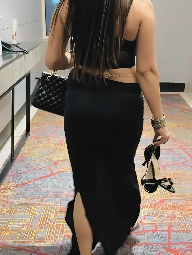 Jaslin meets Insta friend secretly in front of her husband and rides his big dick hard