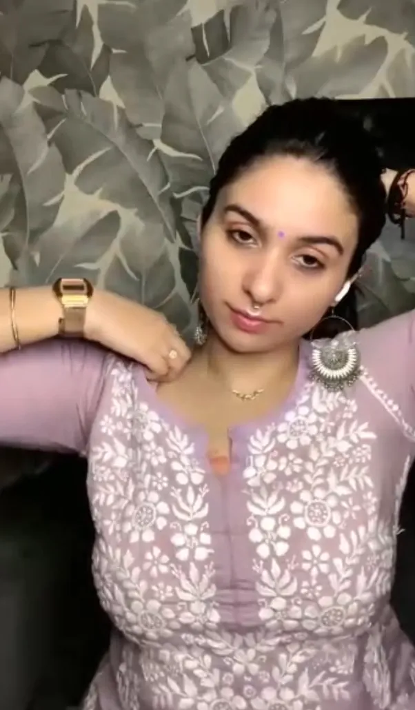 Kanishaa Tango Live Bouncing Boobs Tease Video