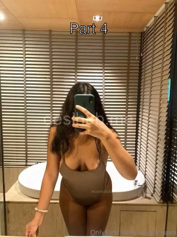 Sexy figure babe Moanicaah goes fully nude flaunts perfect tits on a mirror selfie photos and boobs shake tease – Part 4
