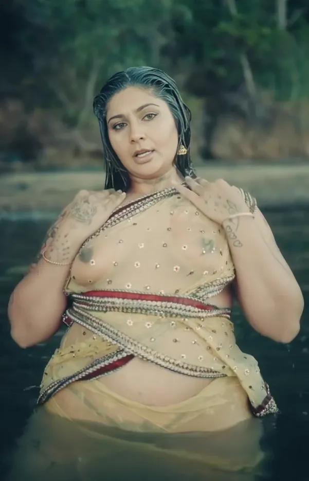 Desi Milf Model Soaking Wet Boobs Visible Outdoor Saree Tease Leaked