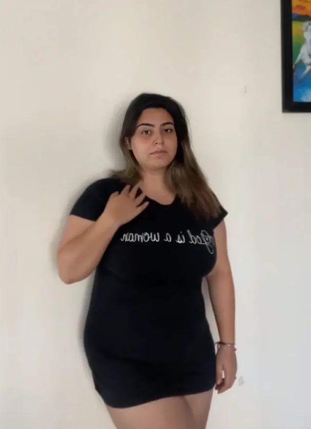 Famous Chubby Model Shweta Pandita Showing Her Big Ass And Juicy Boobs In Bathroom Clip