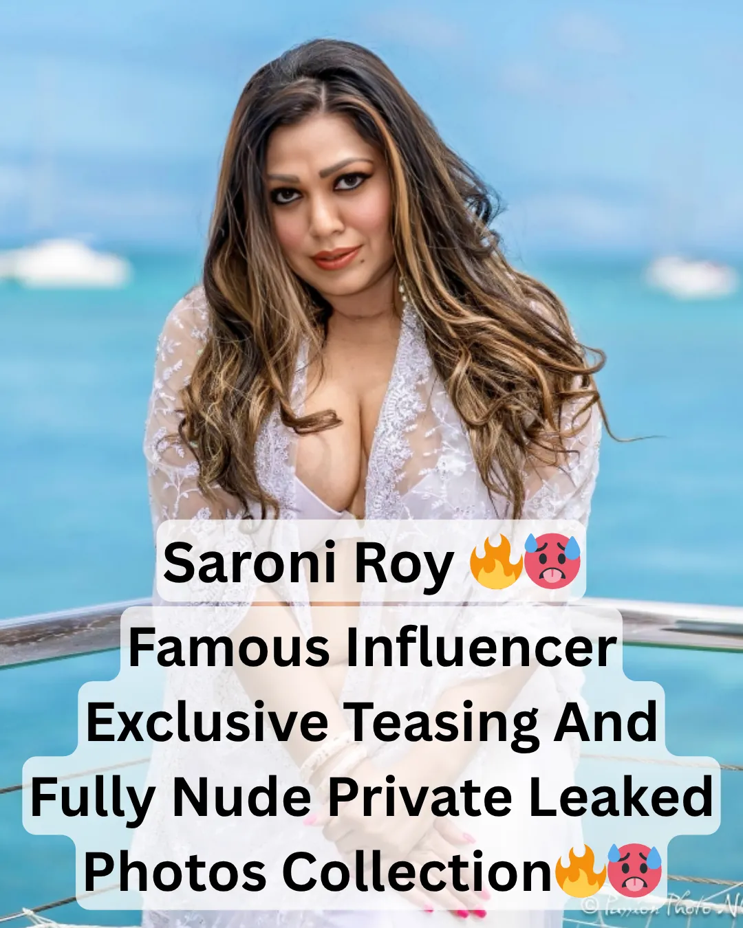 Famous Desi Indian Sexy Busty Milf Model Saroni Roy Big Boobs Show Sexy Modeling Private Leaked Pics Collection