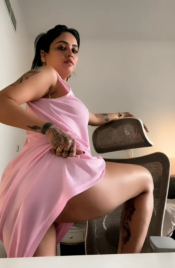 Hot Cam Babe Teasing In Pink Dress With Perfect Ass in Pink Dress Leaked Tango Live Video