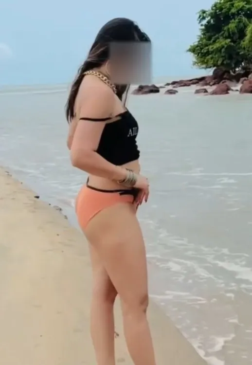 Jaslin Couple Having Beach Fun Showing Off Her Boobs and Pussy Getting Fucked in a Beach Hut While a Boatmen Notice Them