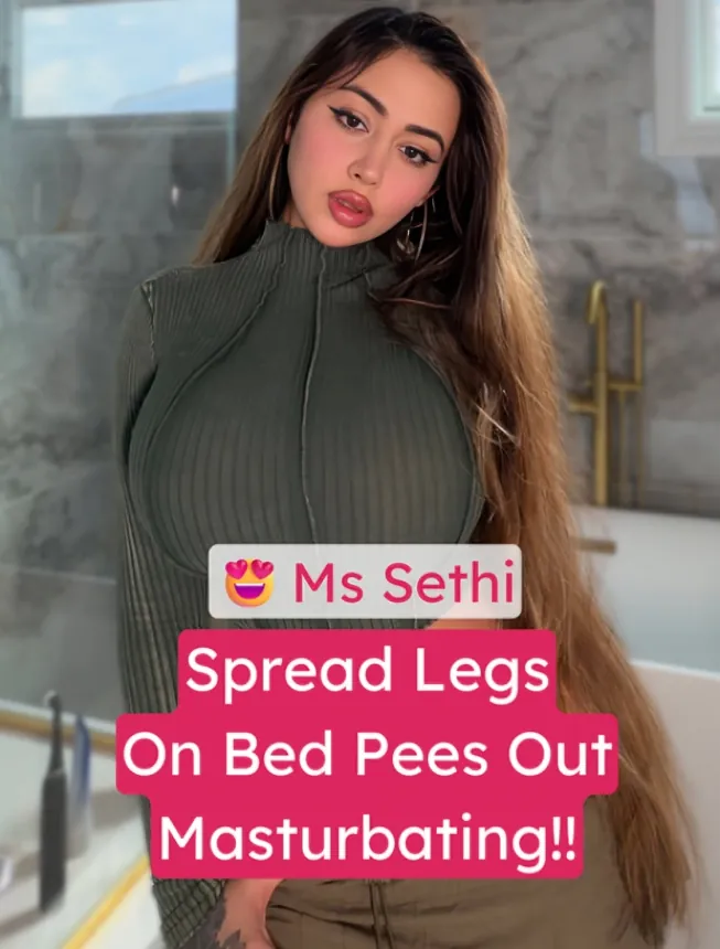 Famous Sexy Insta Model Ms Sethi Nude Spreading Legs Masturbating Until She Pees On Bed Leaked
