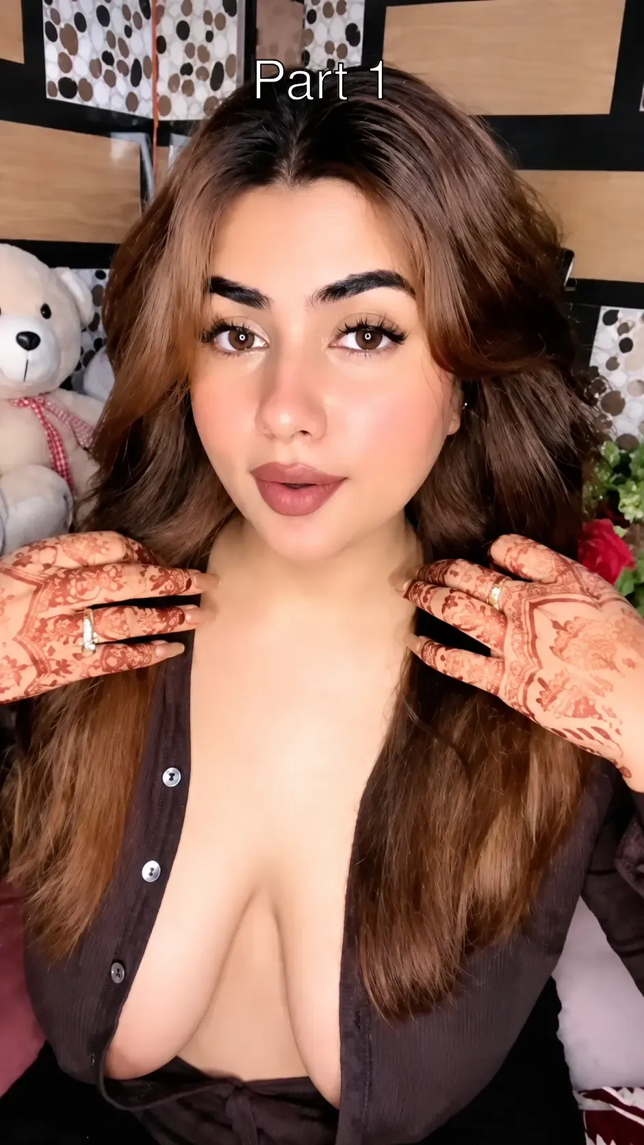 Sexy Cam Babe Teasing Nude Boobs Live Show Interacting Fans On Tango – Part 1